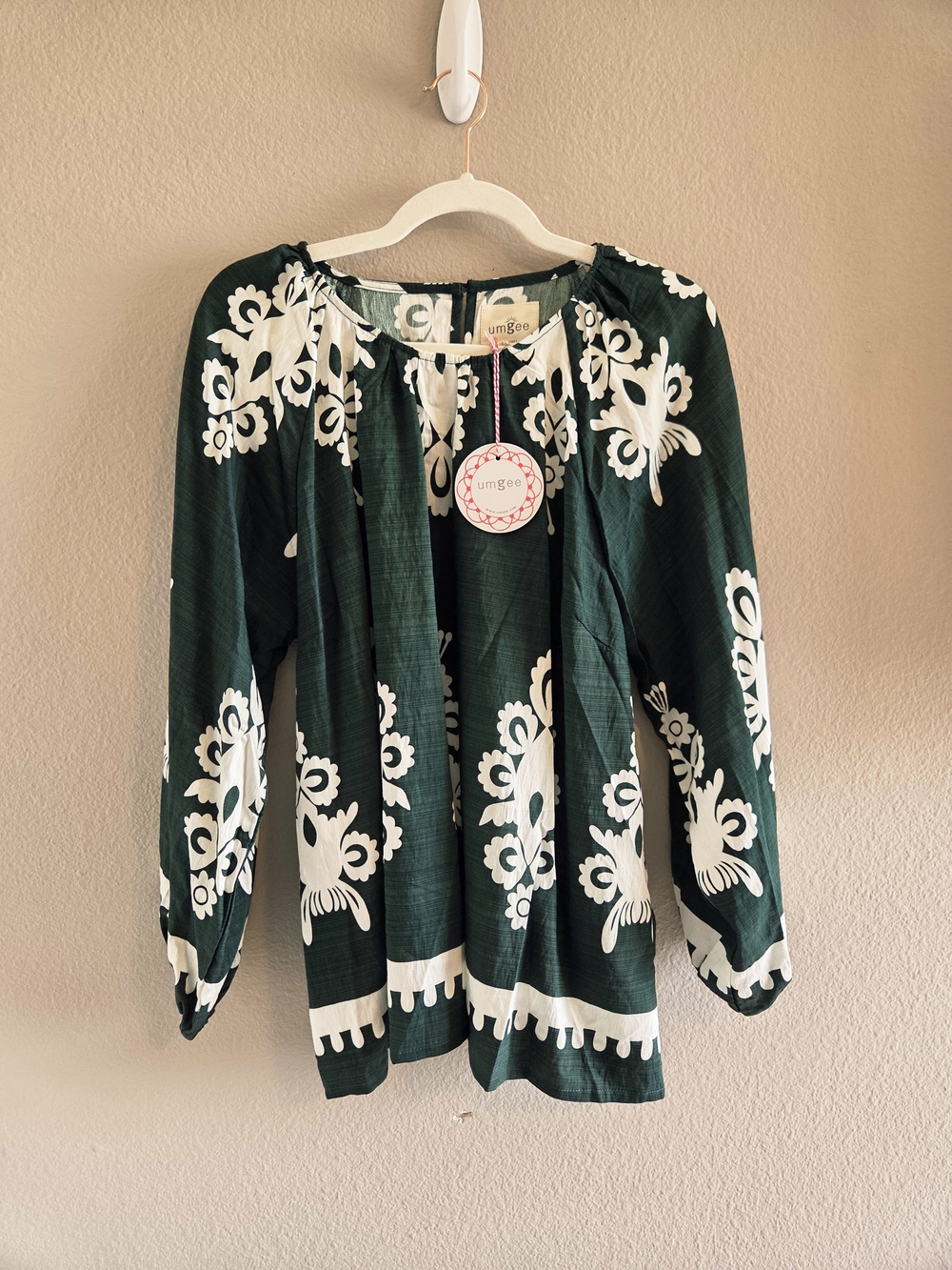 NWT Umgee Boho Border Print Peasant Blouse Hunter Green White Large K1054